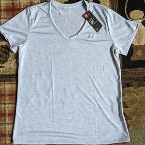Women's Under Armour heat gear shirt